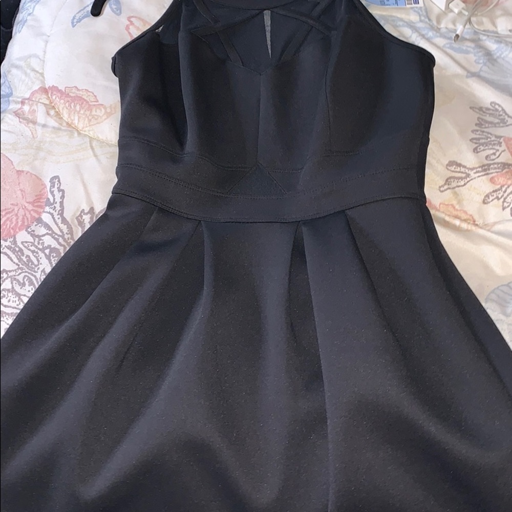 Dress - Picture 3 of 3
